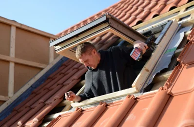 Pose de fenêtres de toit Velux à Magnieu